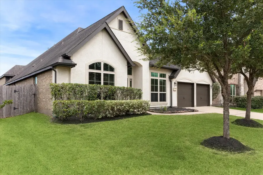 3417 Golden Cypress Lane, Pearland, TX 77584 - Image #2