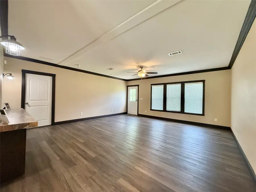 230 Crosby Road, Vidor, TX 77662 - #2