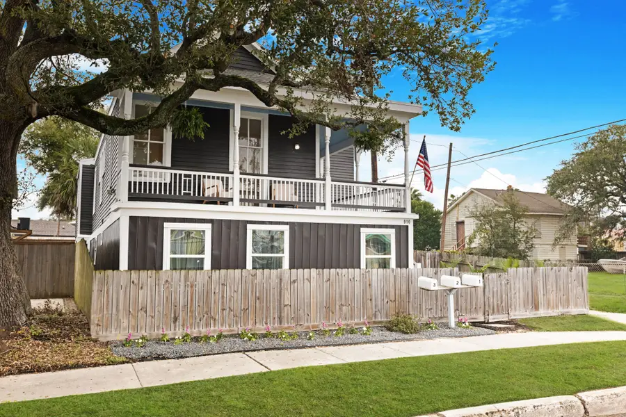 910 9th Street, Galveston, TX 77550 - Image #3