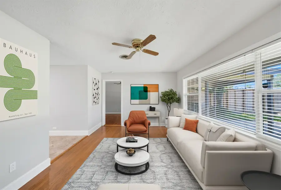 8527 Ridgepoint Drive, Houston, TX 77055 - Image #3