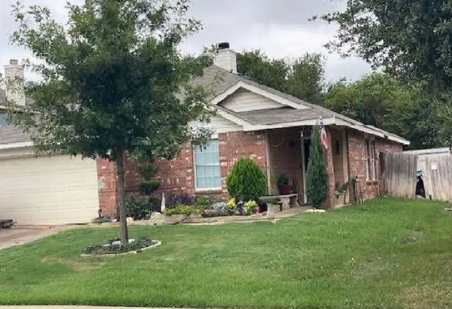 1144 Switchgrass Lane, Crowley, TX 76036 - Image #2