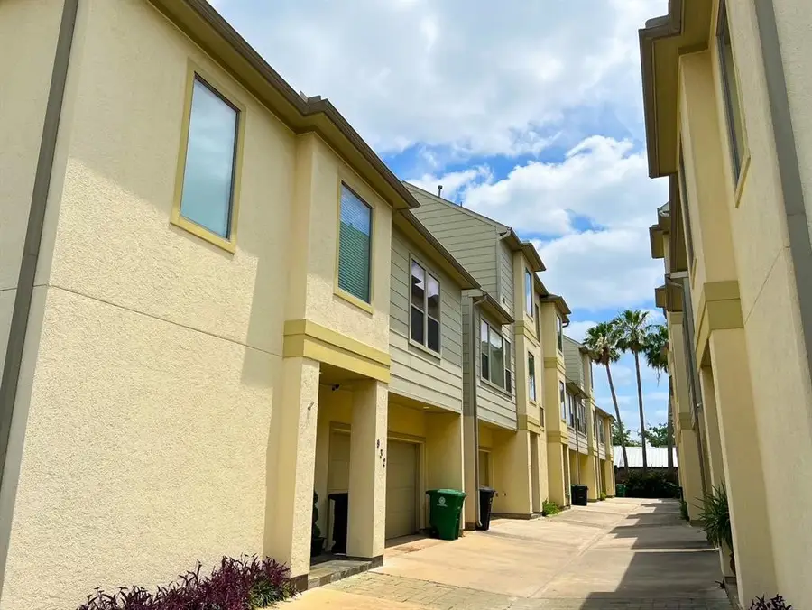 926 Lester Street, Houston, TX 77007 - Image #2