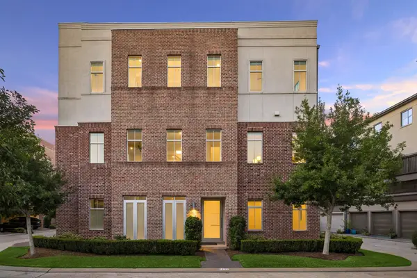 1430 Lake Pointe Parkway, Sugar Land, TX 77478