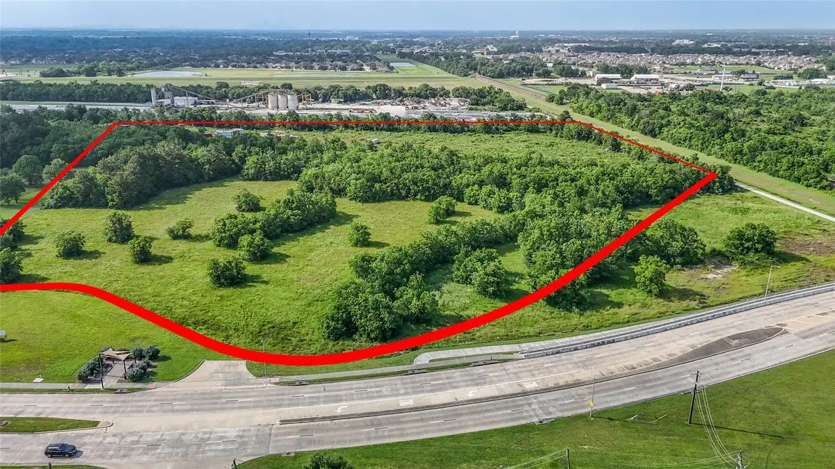 3901 Magnolia Parkway, Pearland, TX 77584 - Image #1