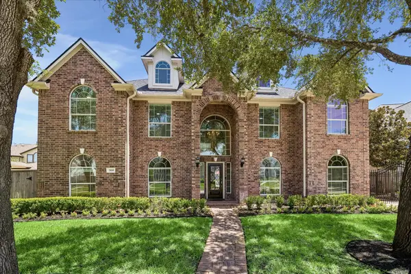 2010 Shepherds Place, Sugar Land, TX 77479