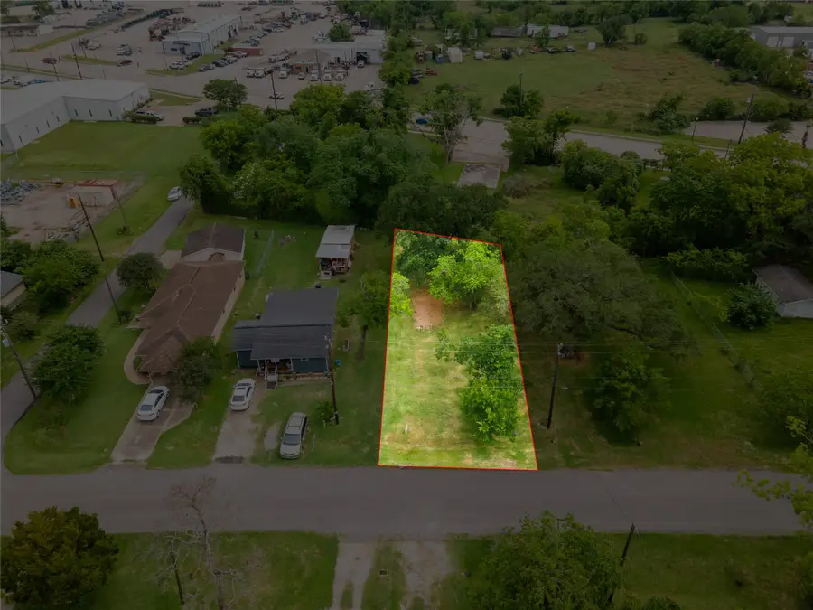 507 Cemetery Street, Clute, TX 77531 - #3