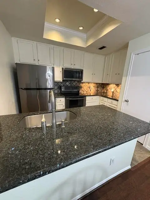 11711 Memorial Drive #280, Houston, TX 77024