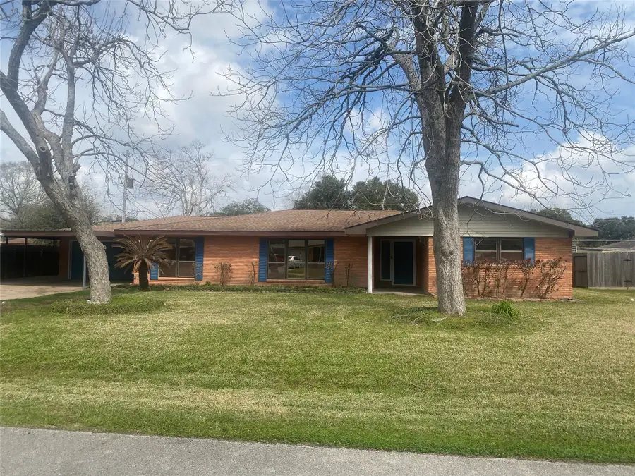 8102 Dellanera Drive, Hitchcock, TX 77563 - #2