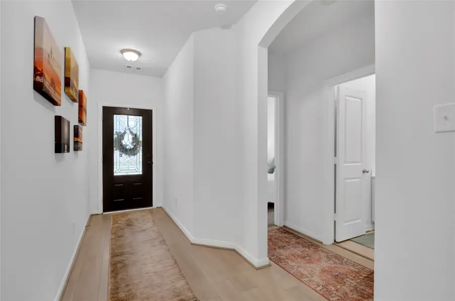 301 Prairie Grass Trail, Clute, TX 77531 - Image #3