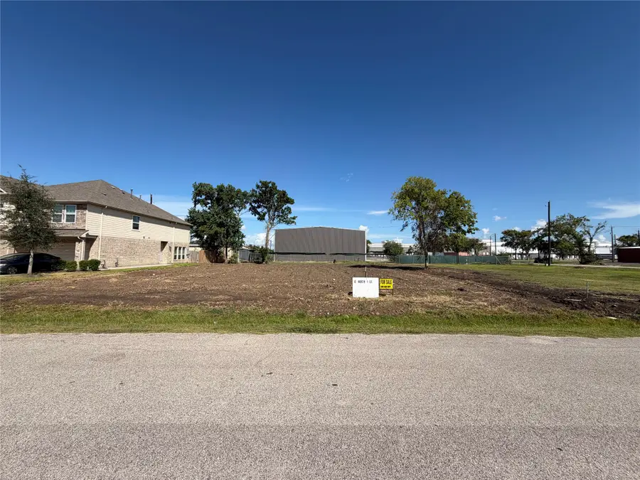 0 N 1st Avenue, La Porte, TX 77571 - #2