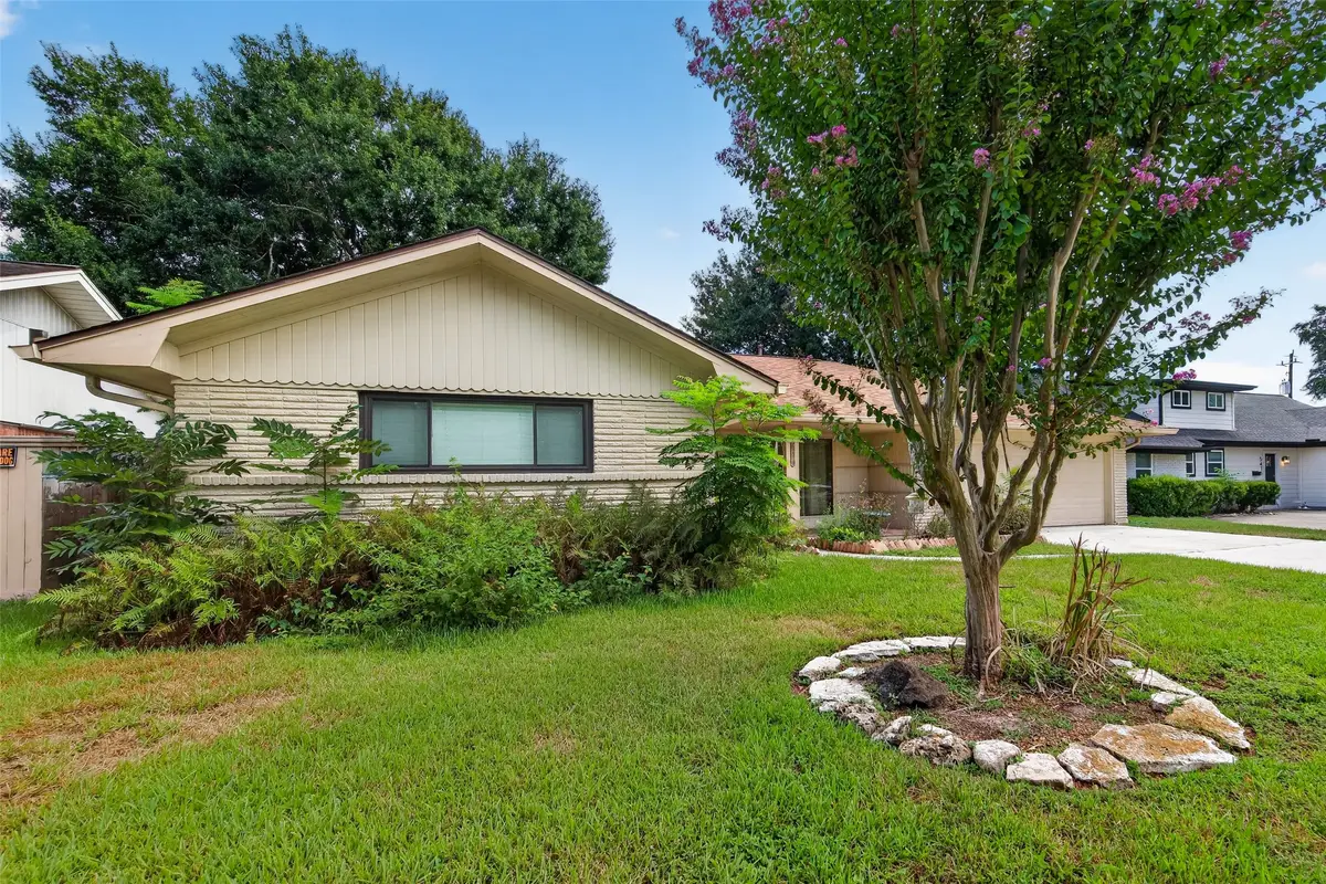 5411 Spellman Road, Houston, TX 77096 - #1