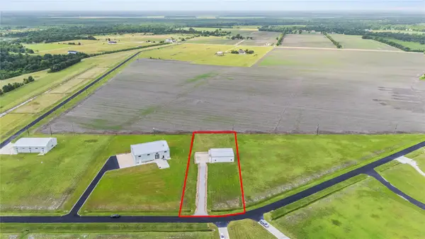7736 Meteor Drive, Sealy, TX 77474