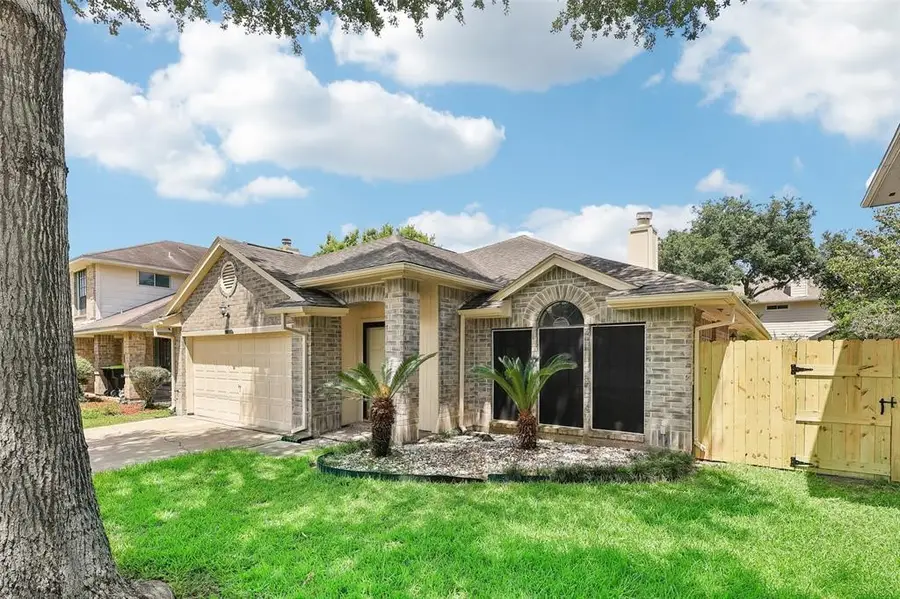 2006 Wildwood Ridge Drive, Missouri City, TX 77489 - Image #2