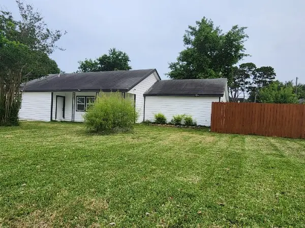 431 14th Avenue N, Texas City, TX 77590