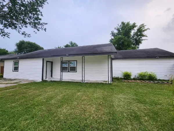431 14th Avenue N, Texas City, TX 77590 - #2