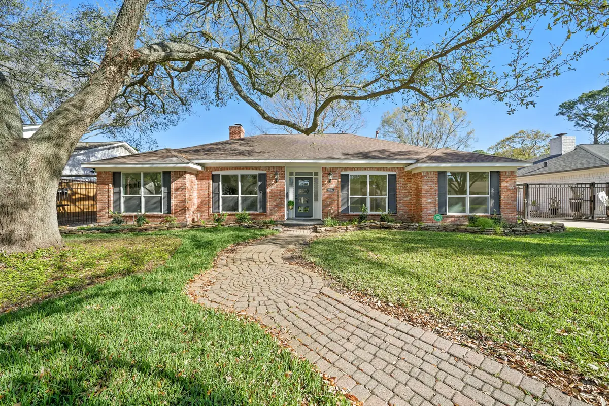 10622 Bordley Drive, Houston, TX 77042 - #1