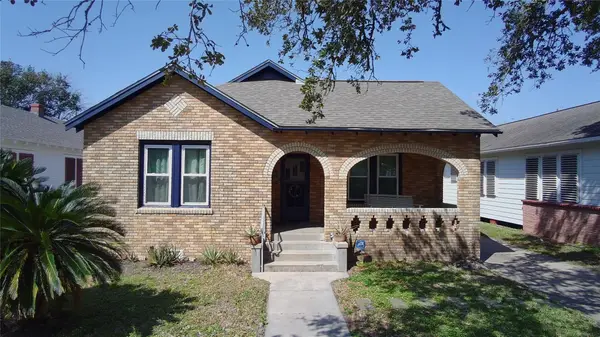 5018 Avenue P, Galveston, TX 77551