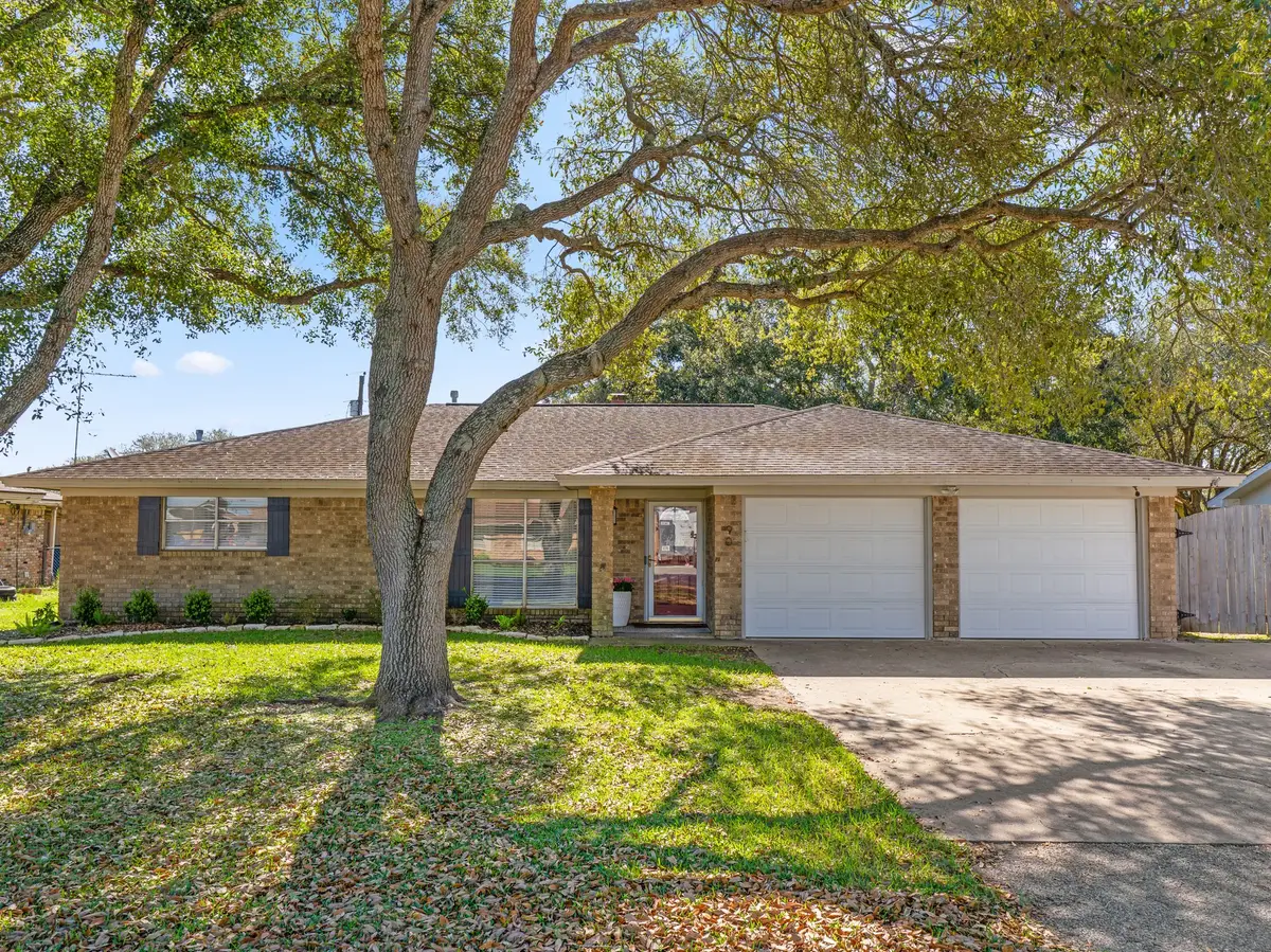 90 Live Oak, Van Vleck, TX 77482 - #1