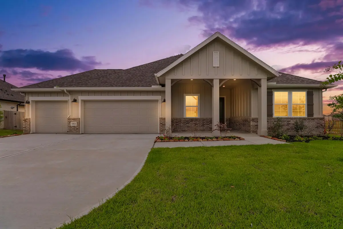 11822 Old Fashion Circle, Monterey Belvieu, TX 77535 - #1