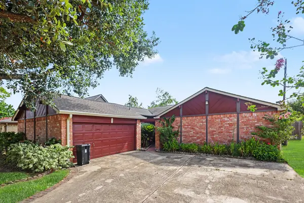 22122 Meadowhill Drive, Spring, TX 77389