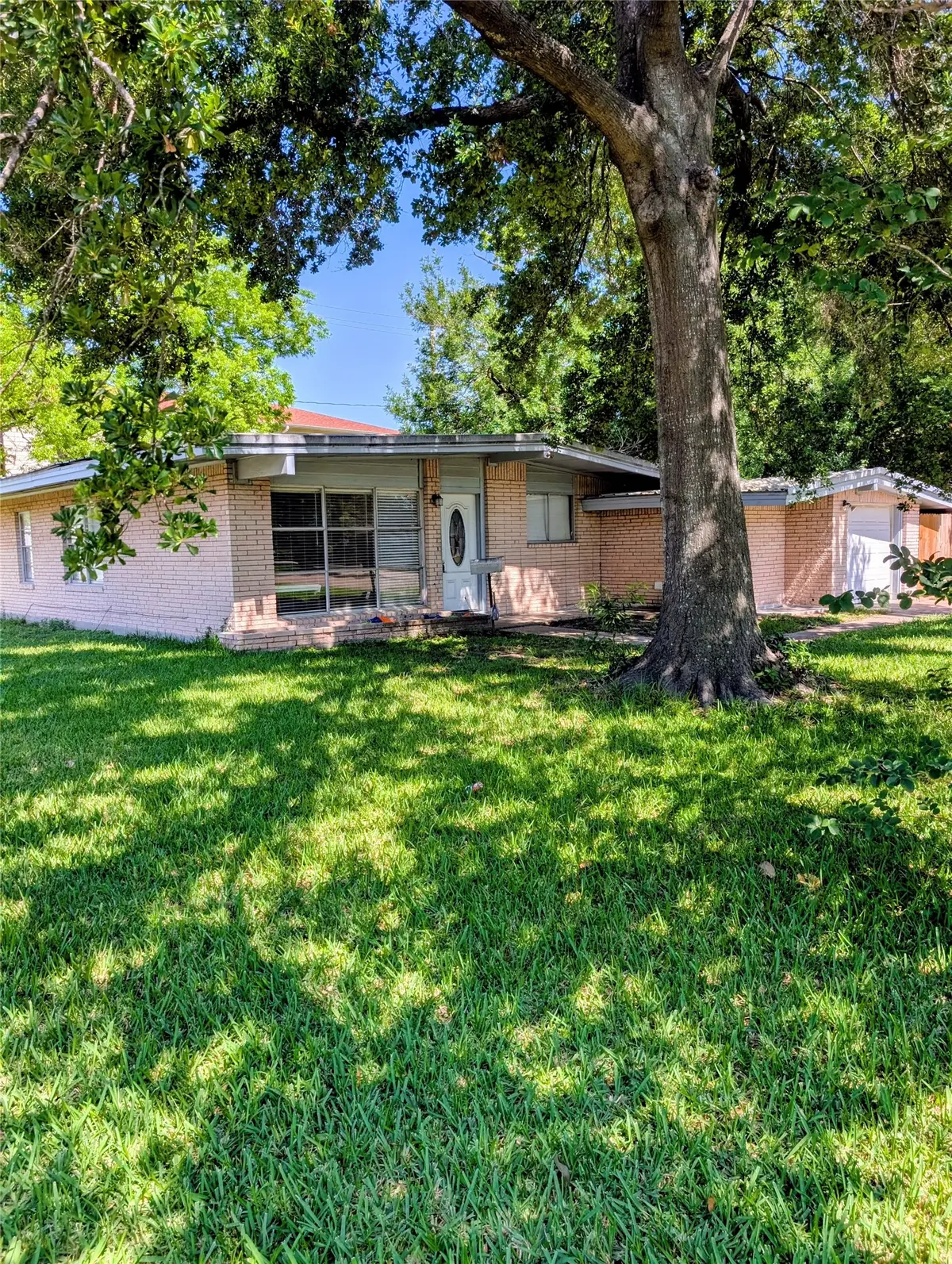 146 W Brenda Street, Houston, TX 77076 - #1