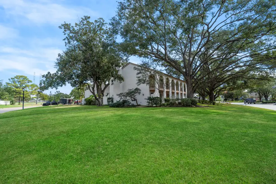 805 Chevy Chase Circle, Sugar Land, TX 77478 - Image #3