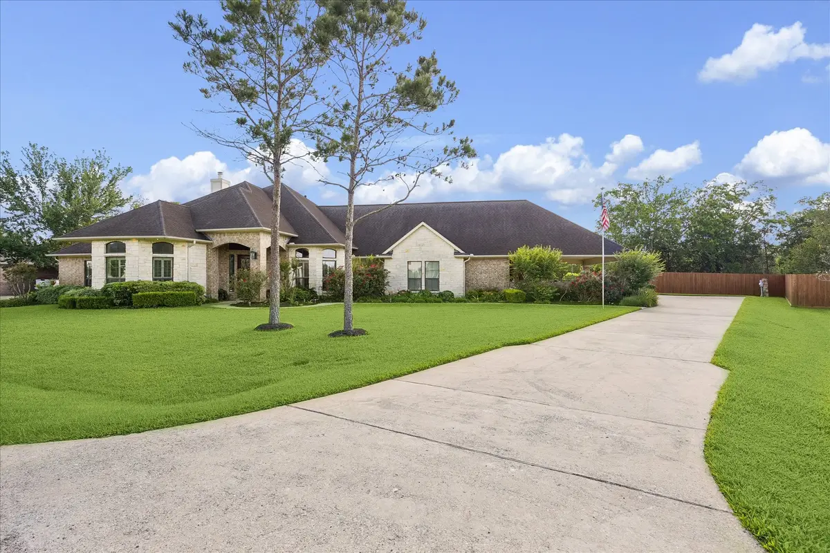 3391 Clearwood Circle, Alvin, TX 77511 - #1