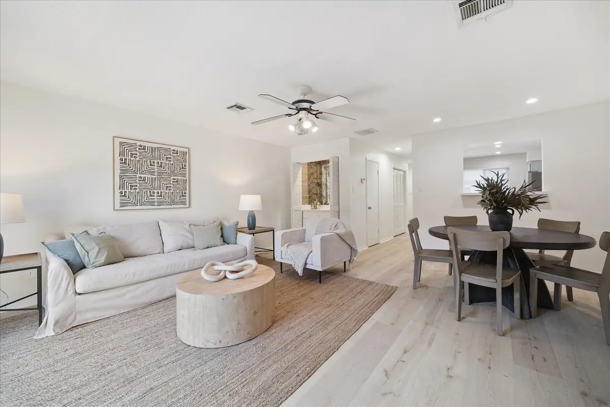 2515 Bering Drive #11, Houston, TX 77057 - Image #1