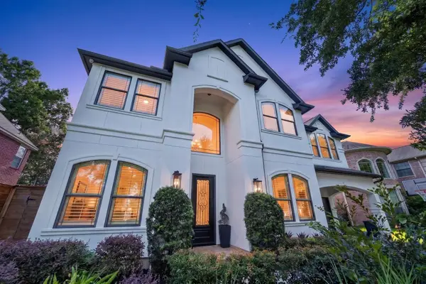 1113 Howard Lane, Bellaire, TX 77401