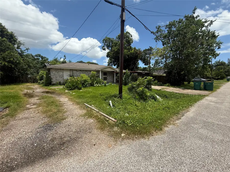 1019 Roosevelt Street, La Marque, TX 77568 - #3