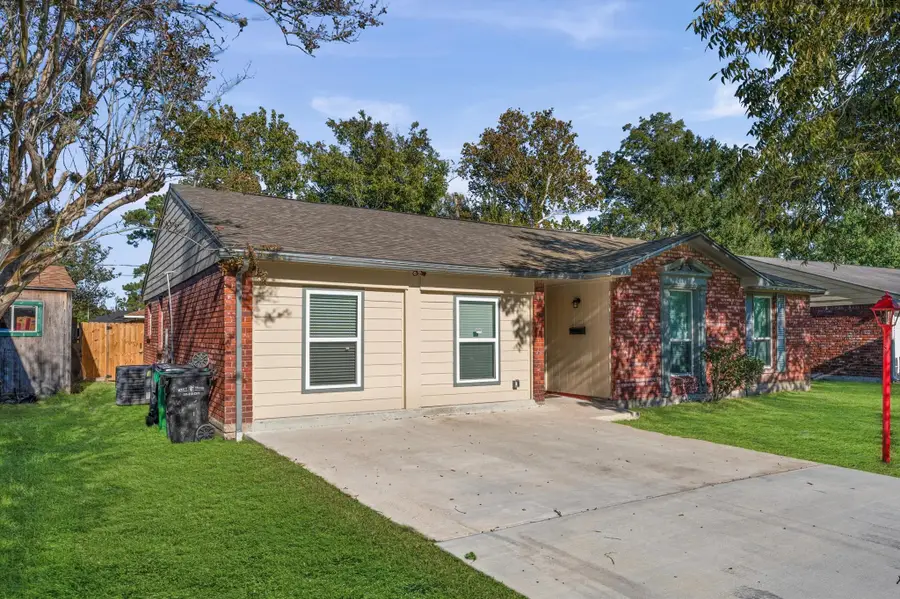 414 Harold Lane, Baytown, TX 77521 - Image #3