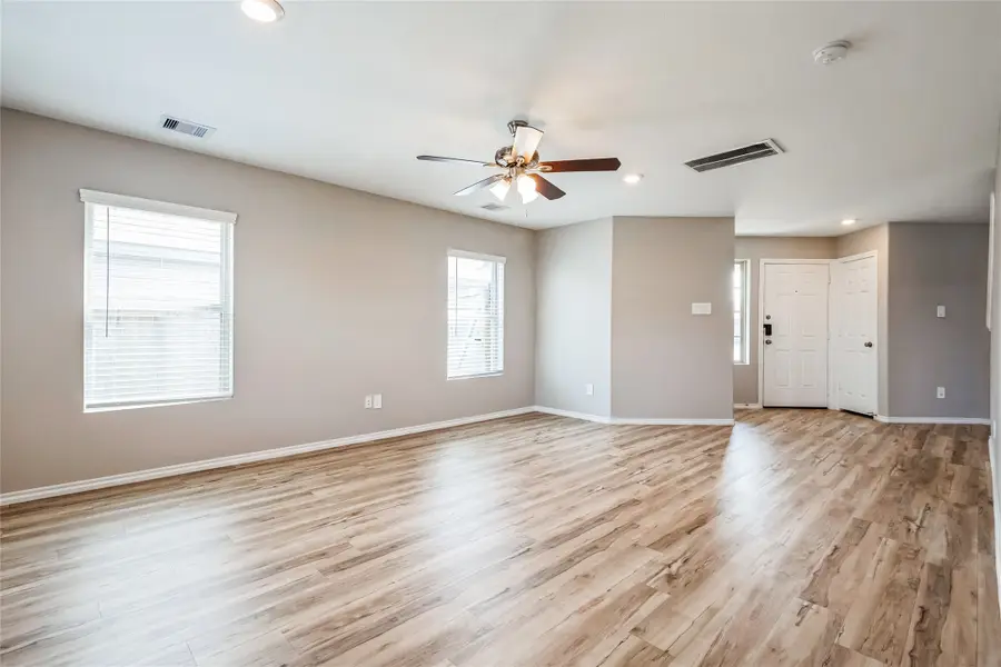 827 Deerhurst Lane, Magnolia, TX 77354 - Image #3