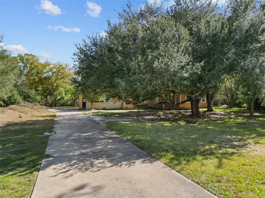 2529 Fm 646 Road N, Santa Fe, TX 77510 - Image #3
