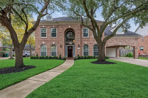 4306 Towering Oak Court, Houston, TX 77059