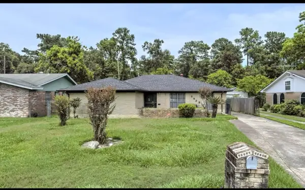 9838 Camay Drive, Houston, TX 77016