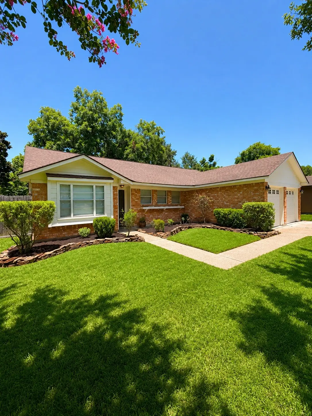 2016 Kingsway Drive, League City, TX 77573 - #1
