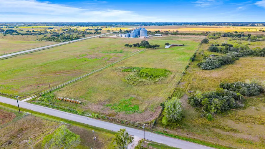 130 County Road 230, Ganado, TX 77962 - #2