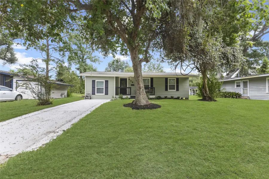 606 Winding Way Street, Lake Jackson, TX 77566 - #2