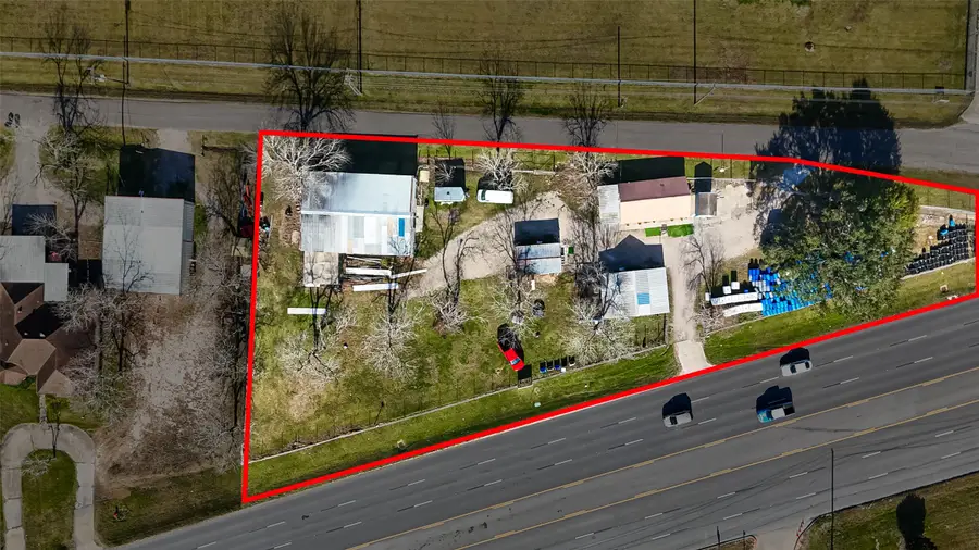 2900 W Highway 6, Alvin, TX 77511 - #2