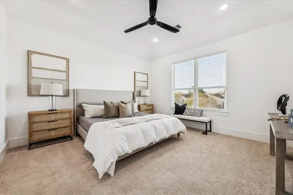 5612 Azores, Houston, TX 77091