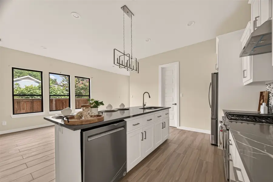 90 Burress Street #B, Houston, TX 77022 - #2