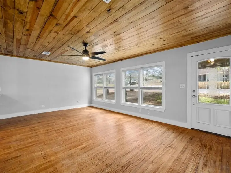 805 E Tom Green Street, Brenham, TX 77833 - #3