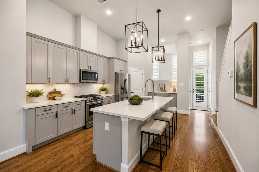 2407 Lawrence Street, Houston, TX 77008 - #3
