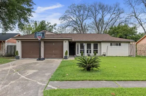 1318 Twinbrooke Drive, Houston, TX 77088