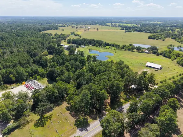 188 State Highway 150, New Waverly, TX 77358