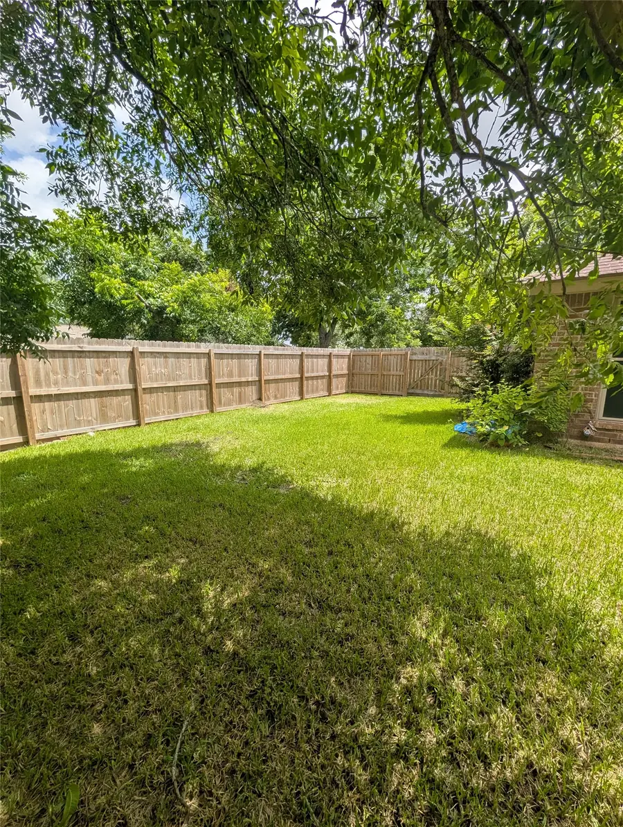 52 Blackgum Court, Lake Jackson, TX 77566 - #3