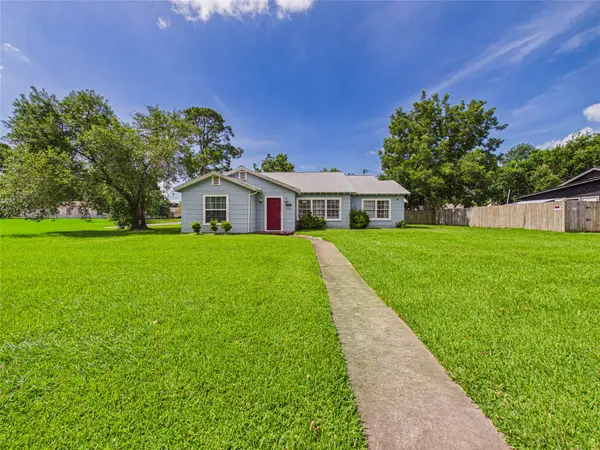 1101 15th Avenue N, Texas City, TX 77590