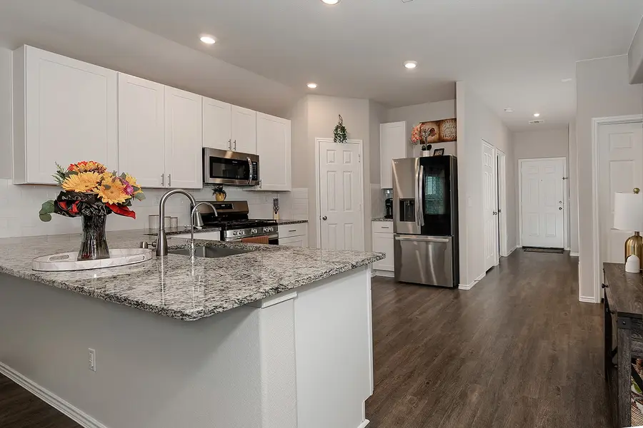 309 Cumberland Forest Drive, Magnolia, TX 77354 - Image #2