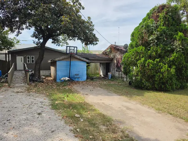 2910 Fairbanks Street, Houston, TX 77026