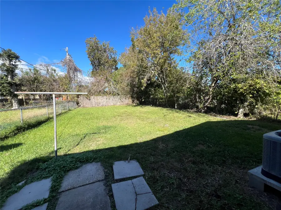 1710 Brookshire Street, La Marque, TX 77568 - Image #3